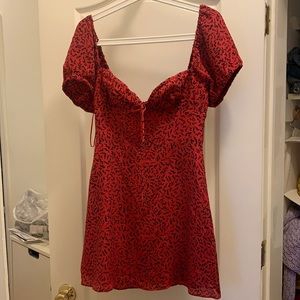 Never worn (literally took tags off and been sitting in my closet).